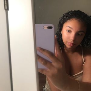 Meet your Posher, Rachelle